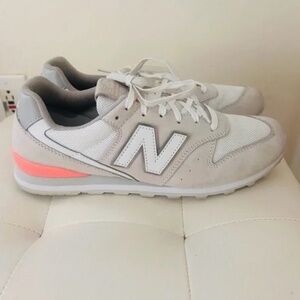 New Balance Women’s FuelCell 996